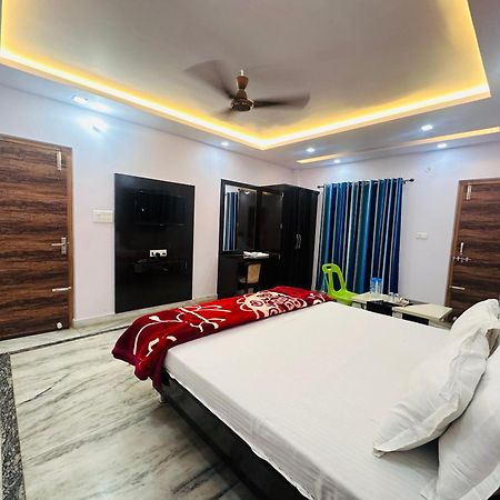 Hotel Pink Paradise Gorakhpur Extérieur photo